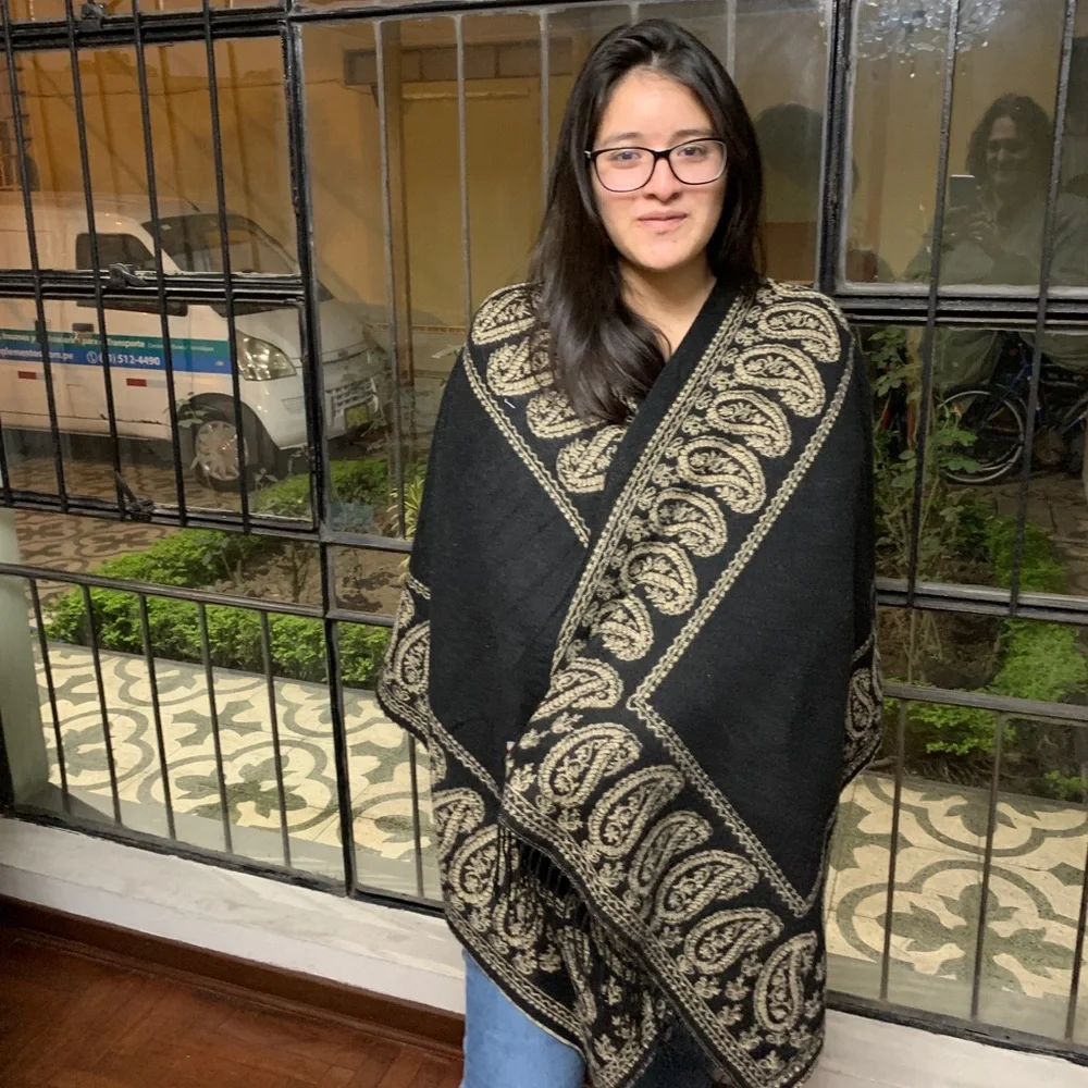 Wrap/Poncho- Alpaca Wool - Picture 2 of 4